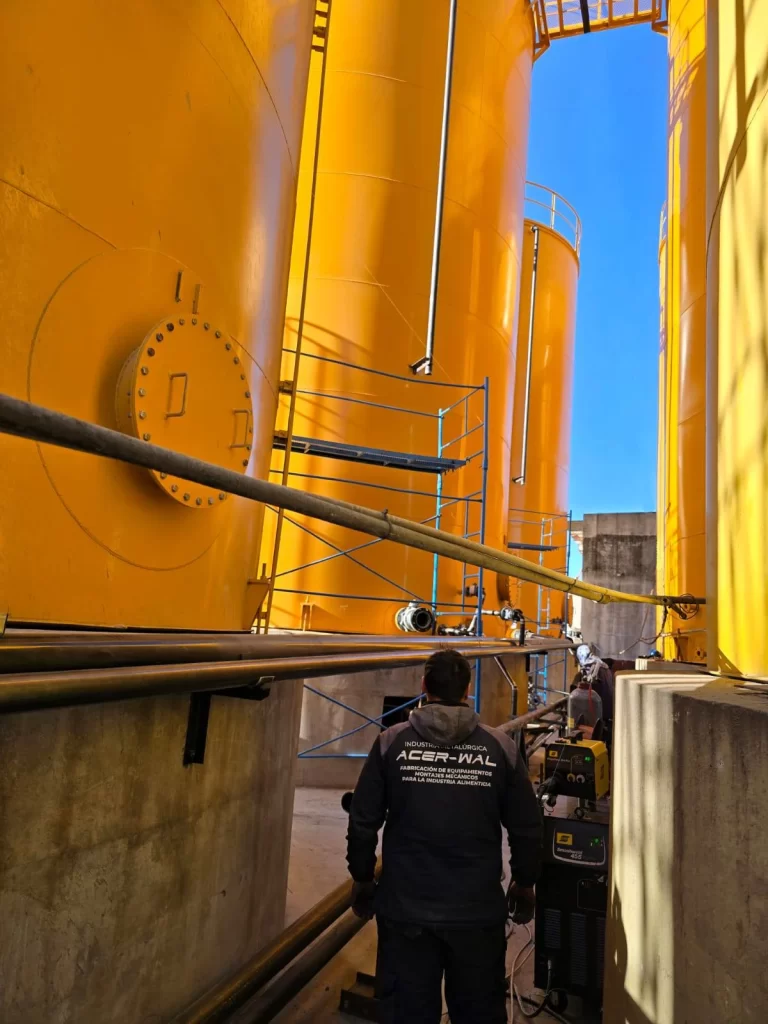 Tanque de Sebo y Piping